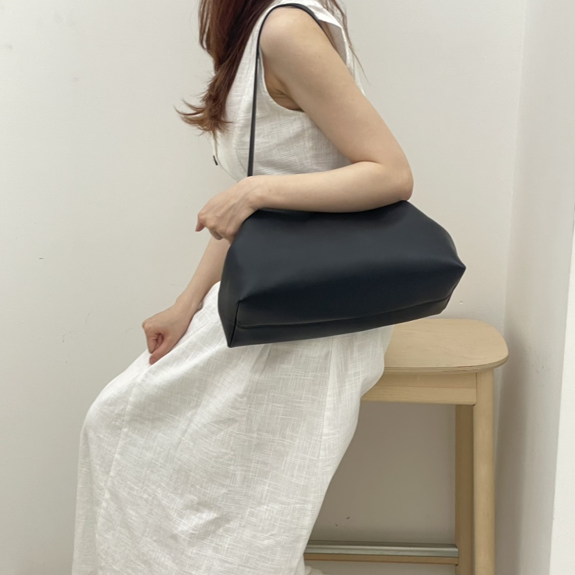J PLACE韓國代購女裝新品熱賣26夏季人氣單肩斜跨包柔軟J PLACE單肩/斜跨包