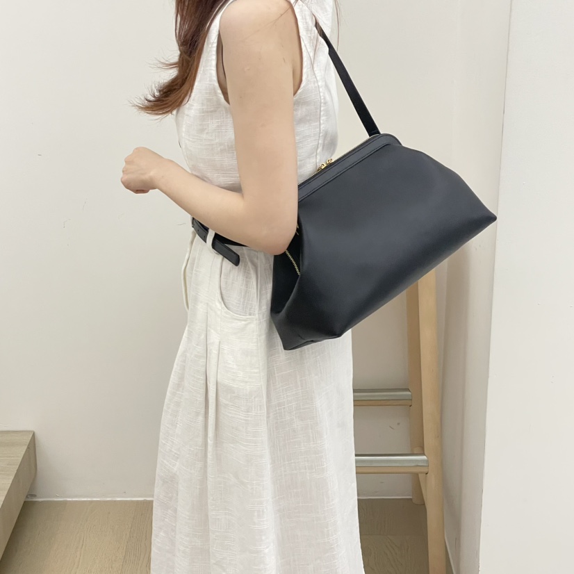 J PLACE韓國代購女裝新品熱賣26夏季人氣單肩斜跨包柔軟J PLACE單肩/斜跨包