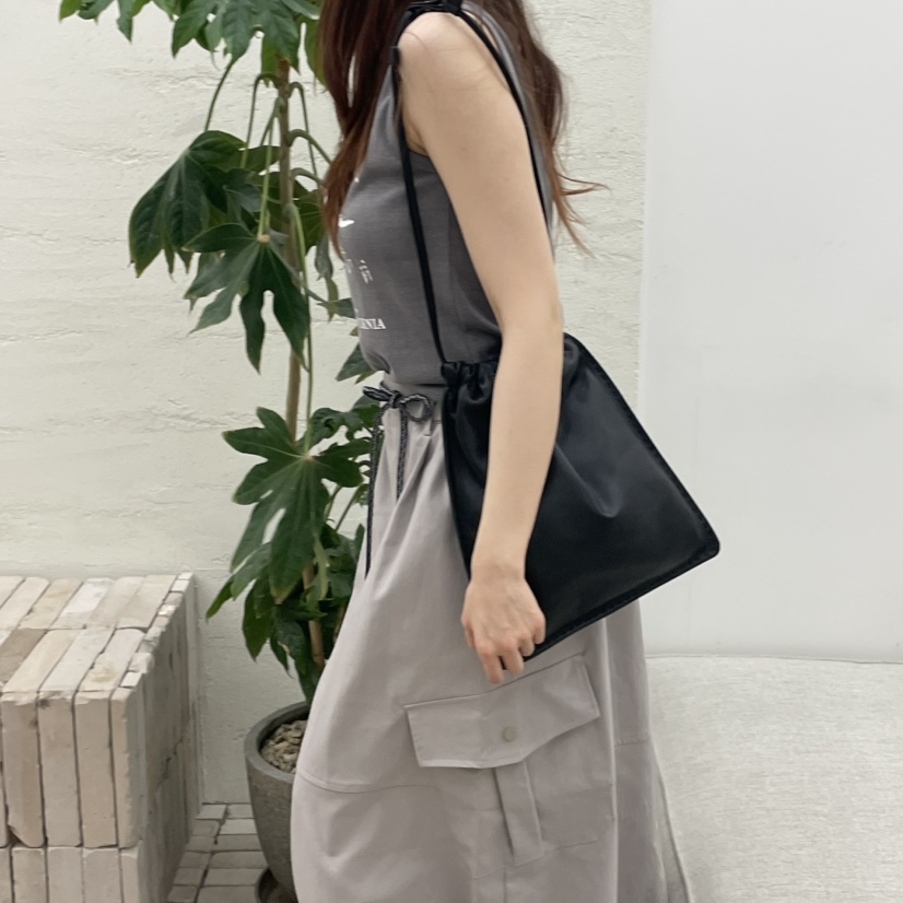 J PLACE韓國直郵女裝新款職業時尚26夏季人氣單肩斜跨包J PLACE單肩/斜跨包