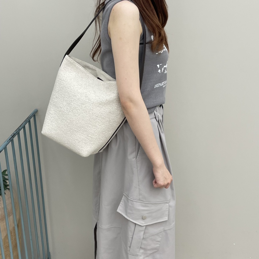 J PLACE韓國直郵實拍女裝新款時尚26春夏熱賣單肩斜跨包J PLACE單肩/斜跨包