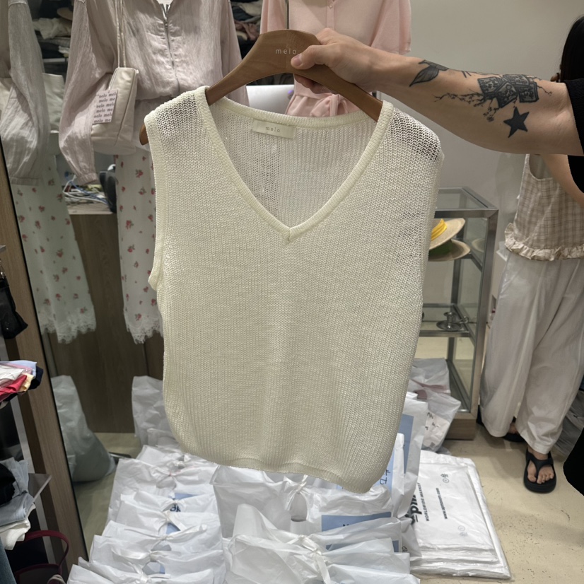 MELO韓國直郵實拍女士新款26夏季職業人氣時尚推薦吊帶背心MELO吊帶/背心圖色2