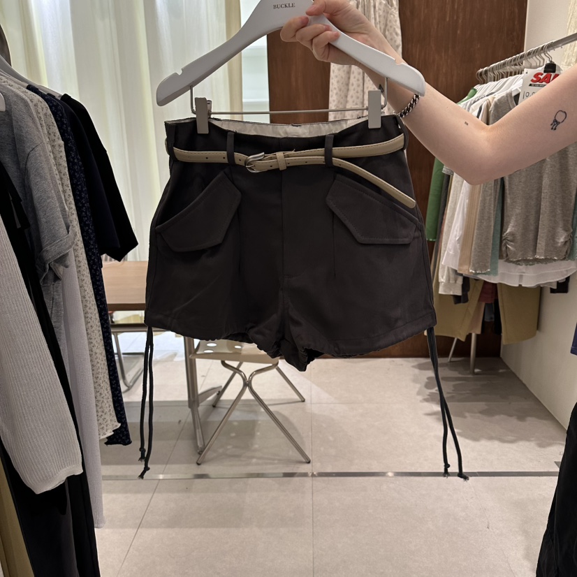 BUCKLE韓國直郵女裝新款26春夏推薦職業短褲不含腰帶紐扣BUCKLE短褲圖色3