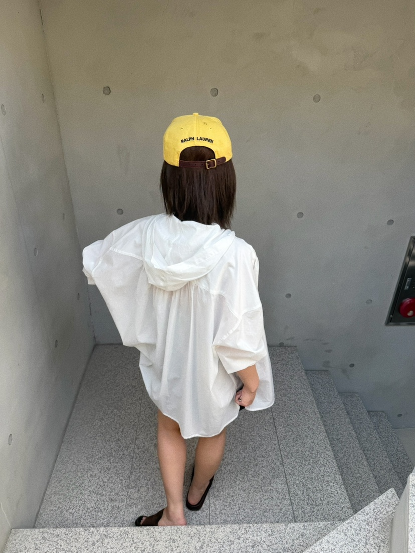OLI SEOUL韓國東大門直郵女士新款推薦襯衫蕾絲衫連帽衫OLI SEOUL襯衫/蕾絲衫