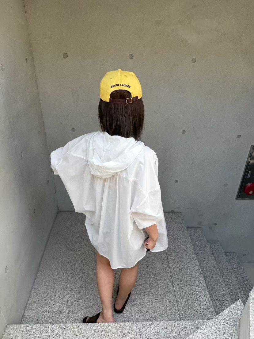 OLI SEOUL韓國東大門直郵女士新款推薦襯衫蕾絲衫連帽衫OLI SEOUL襯衫/蕾絲衫