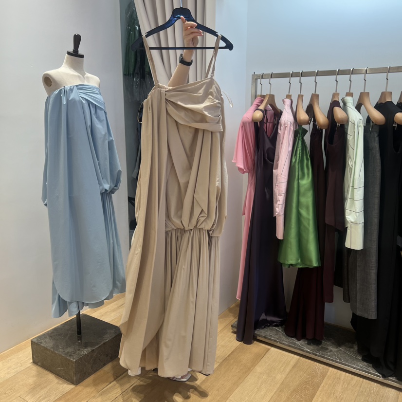 VAN NZILL韓國直郵女士新品26夏季推薦人氣熱賣連衣裙褶皺VAN NZILL連衣裙圖色2