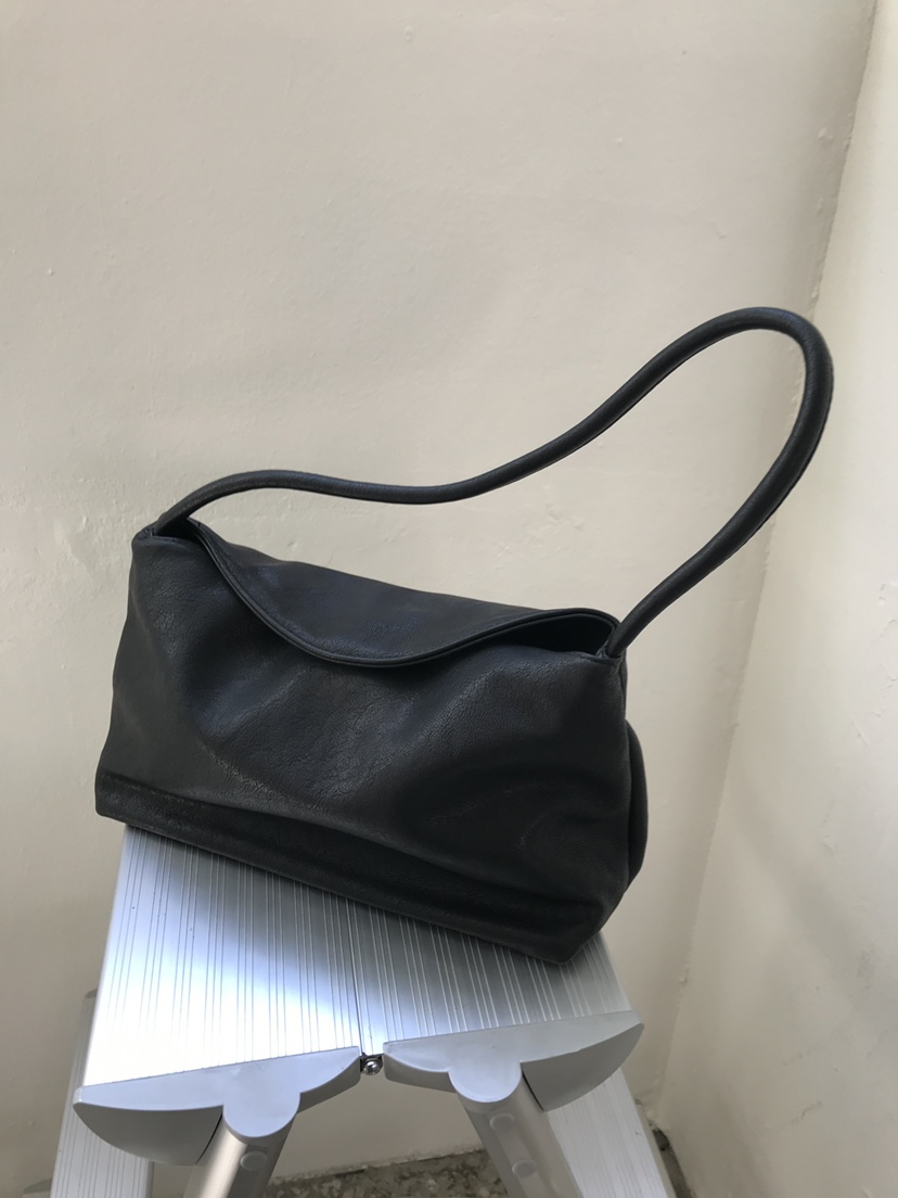 MAINT韓國直郵女裝新品26夏季職業26春夏休閑單肩斜跨包皮革MAINT單肩/斜跨包圖色2