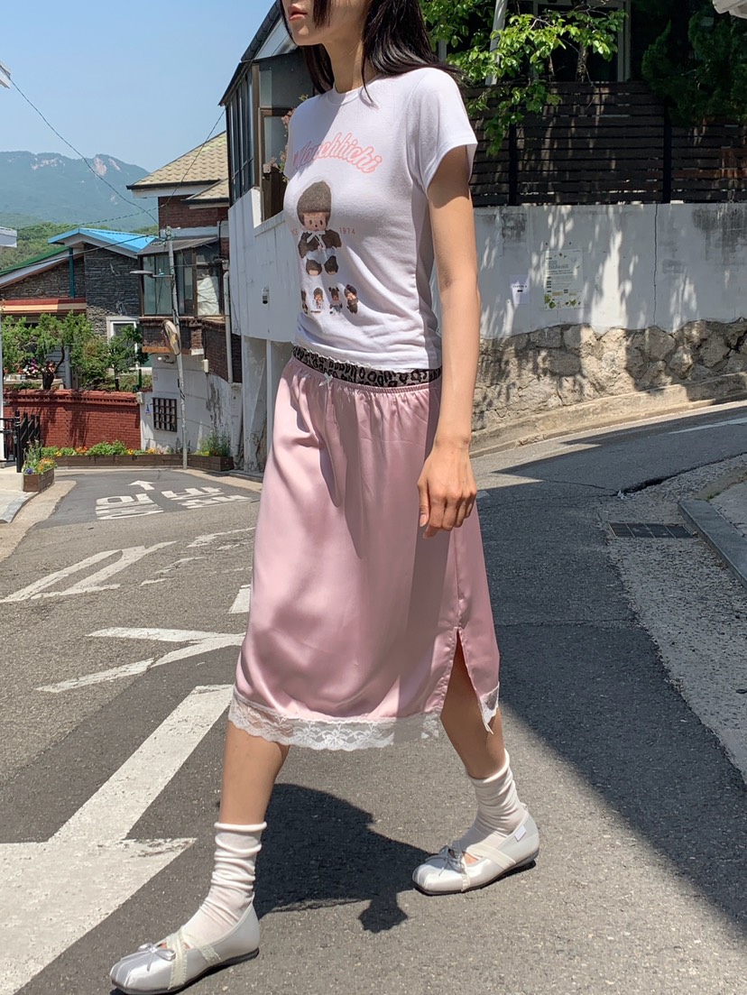 MORE THAN-P東大門實拍韓國女裝新品26春夏半身裙中短裙緞面MORE THAN半身裙/中短裙