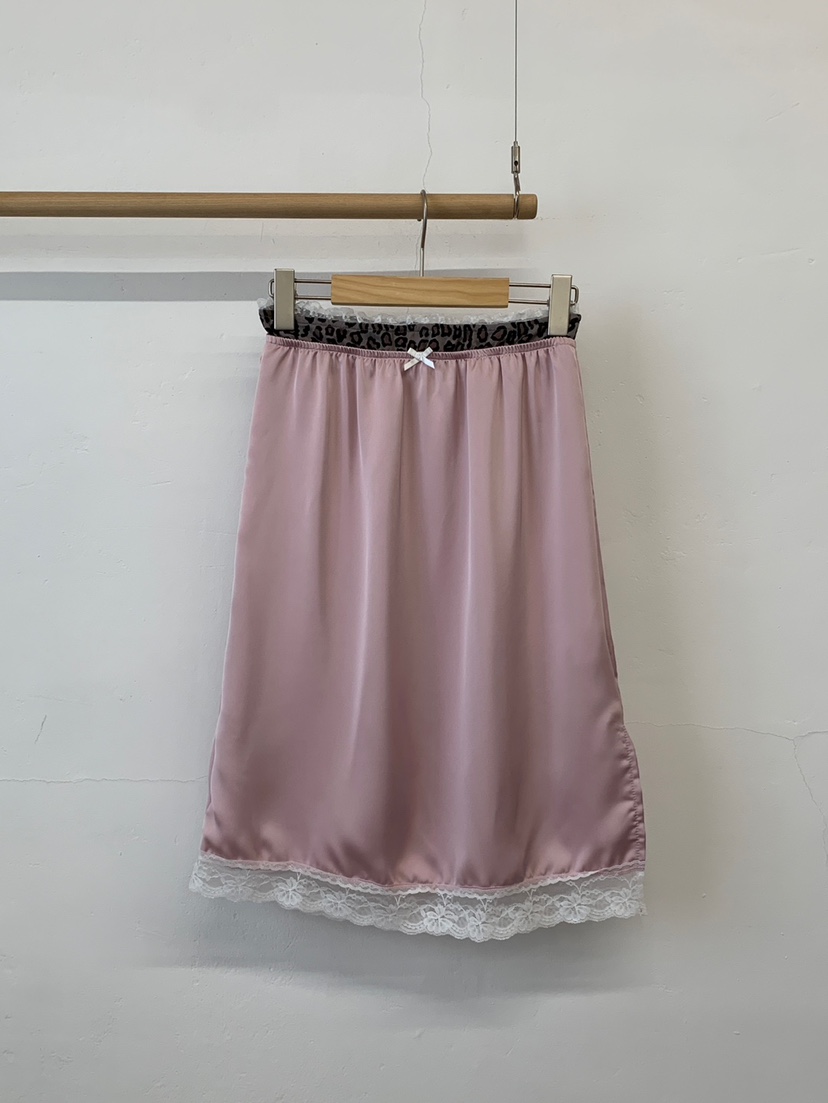 MORE THAN-P東大門實拍韓國女裝新品26春夏半身裙中短裙緞面MORE THAN半身裙/中短裙圖色1