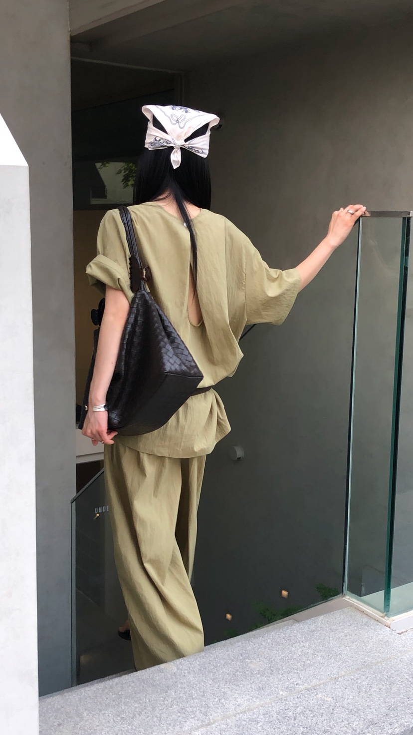 OVER RICH韓國東大門直郵女裝新品職業26春夏襯衫蕾絲衫OVER RICH襯衫/蕾絲衫