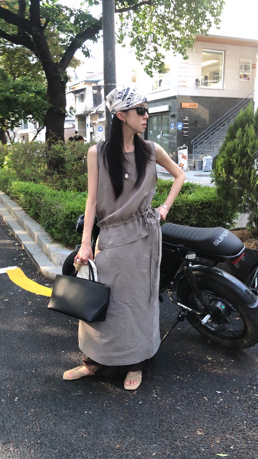 OVER RICH東大門實拍韓國女士新品26春夏職業26夏季連衣裙OVER RICH連衣裙