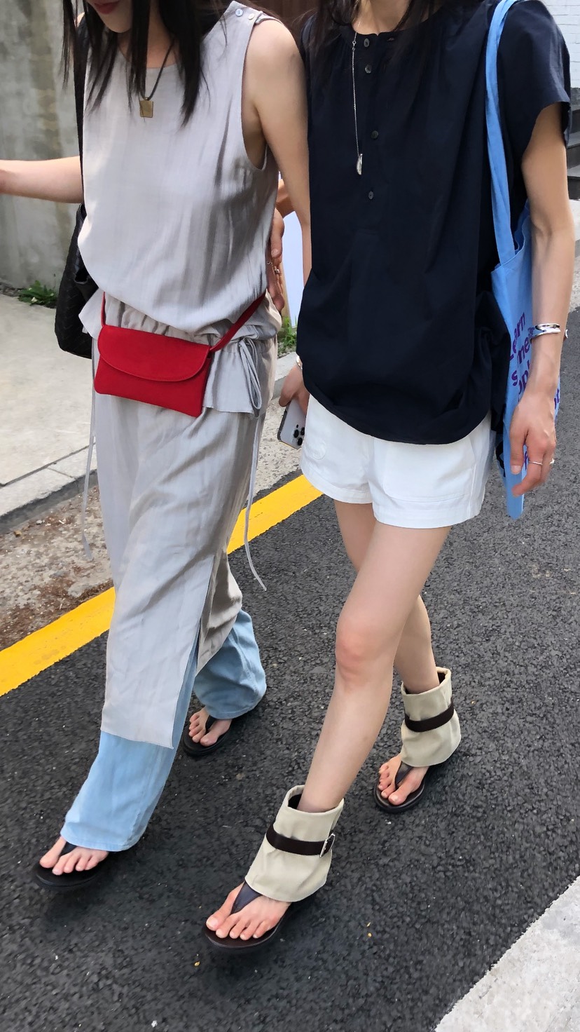 OVER RICH東大門實拍韓國女士新品26春夏職業26夏季連衣裙OVER RICH連衣裙