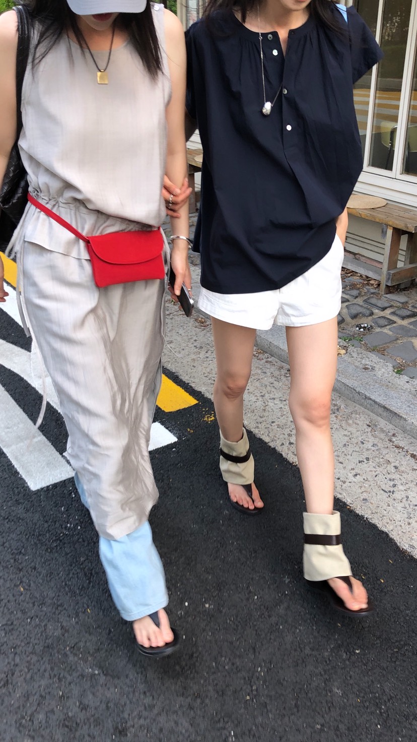 OVER RICH東大門實拍韓國女士新品26春夏職業26夏季連衣裙OVER RICH連衣裙