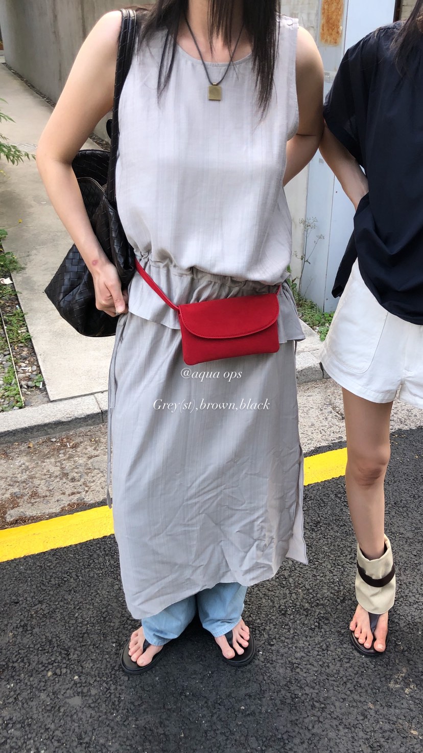 OVER RICH東大門實拍韓國女士新品26春夏職業26夏季連衣裙OVER RICH連衣裙