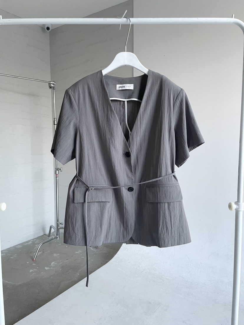 URBANE cloth韓國直郵女裝新款時尚人氣熱賣26春夏夾克含繩URBANE cloth夾克圖色1