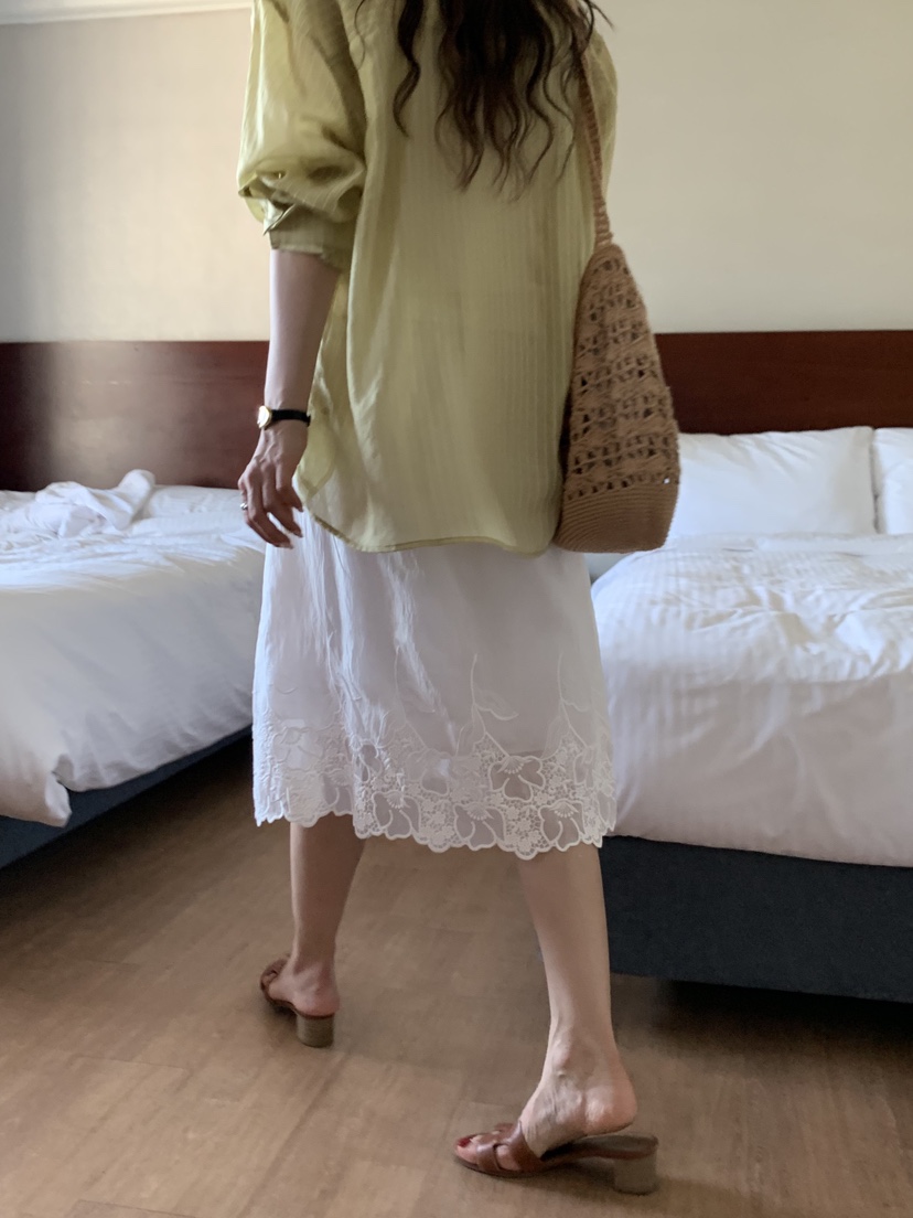 LA CREME韓國直郵女裝新款26春夏時尚休閑職業襯衫蕾絲衫LA CREME襯衫/蕾絲衫