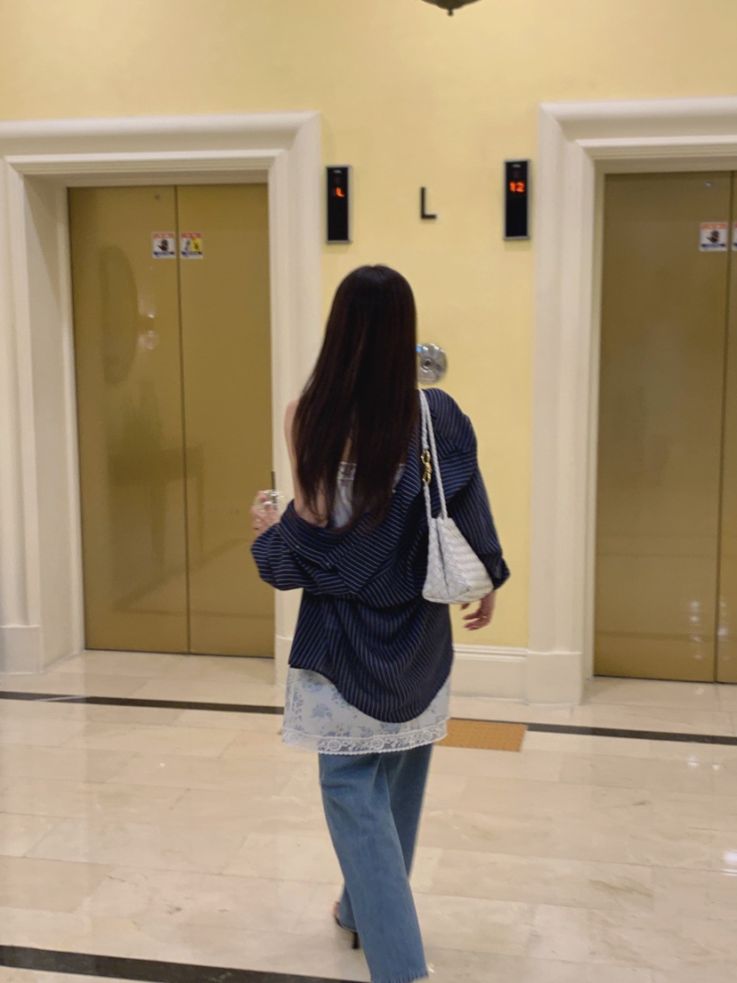 LA CREME韓國直郵女裝新款26春夏時尚休閑職業襯衫蕾絲衫LA CREME襯衫/蕾絲衫