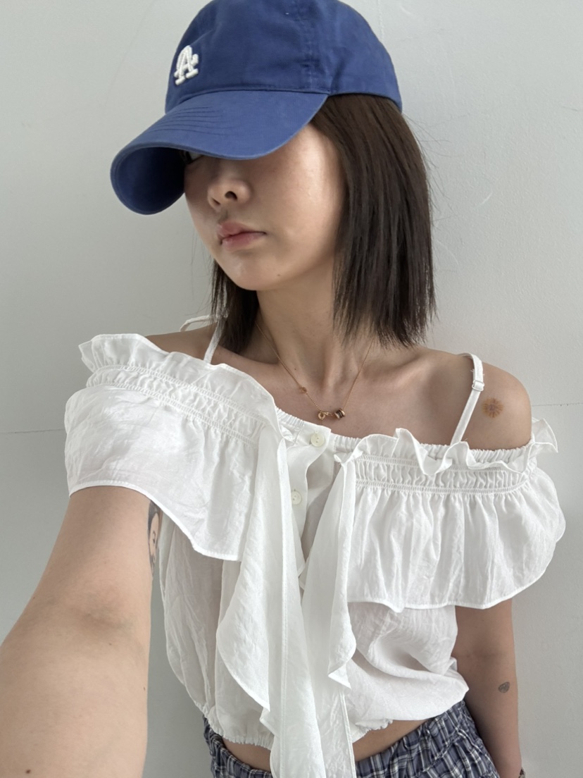 OLI SEOUL韓國東大門直郵女士新品熱賣時尚推薦襯衫蕾絲衫OLI SEOUL襯衫/蕾絲衫