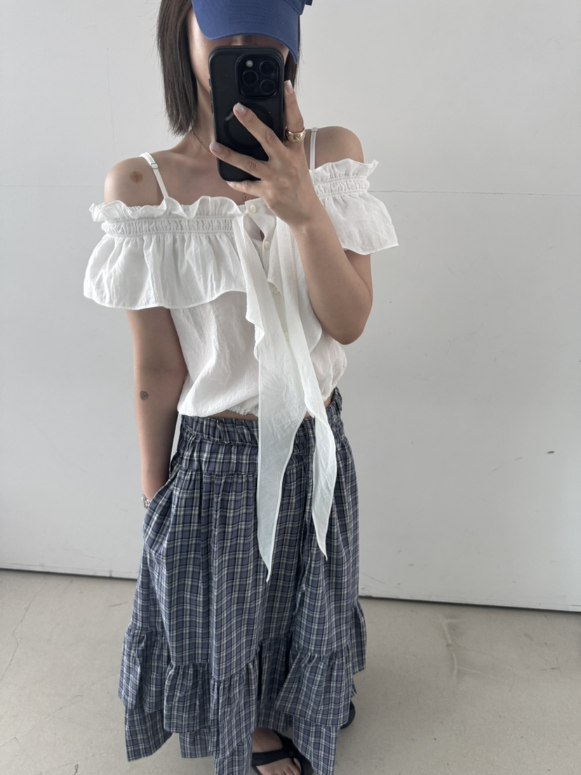 OLI SEOUL韓國東大門直郵女士新品熱賣時尚推薦襯衫蕾絲衫OLI SEOUL襯衫/蕾絲衫