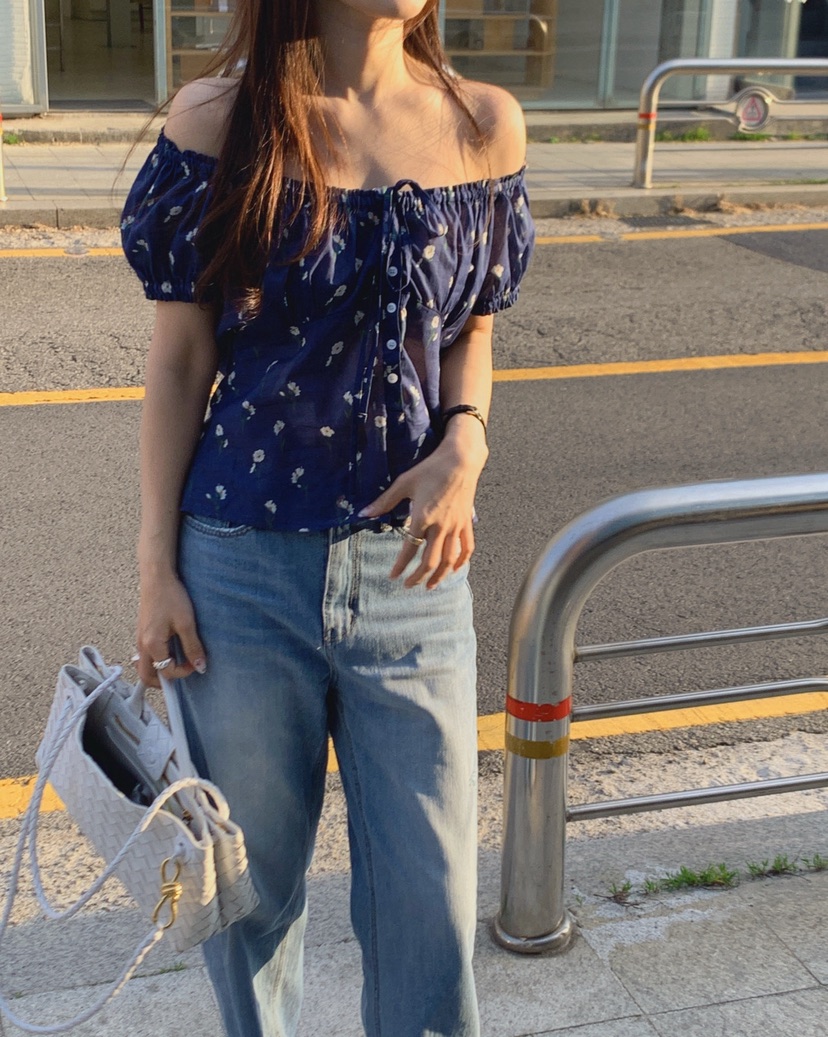 LA CREME韓國東大門代購女士新款26春夏推薦襯衫蕾絲衫露肩LA CREME襯衫/蕾絲衫