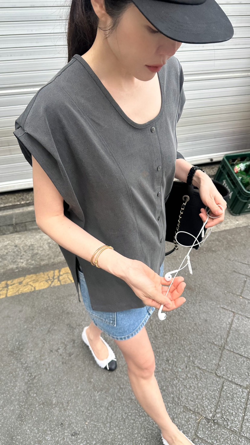 GENTLE B/LOVENTINA韓國東大門代購女士新品職業人氣T恤GENTLE B/LOVENTINAT恤