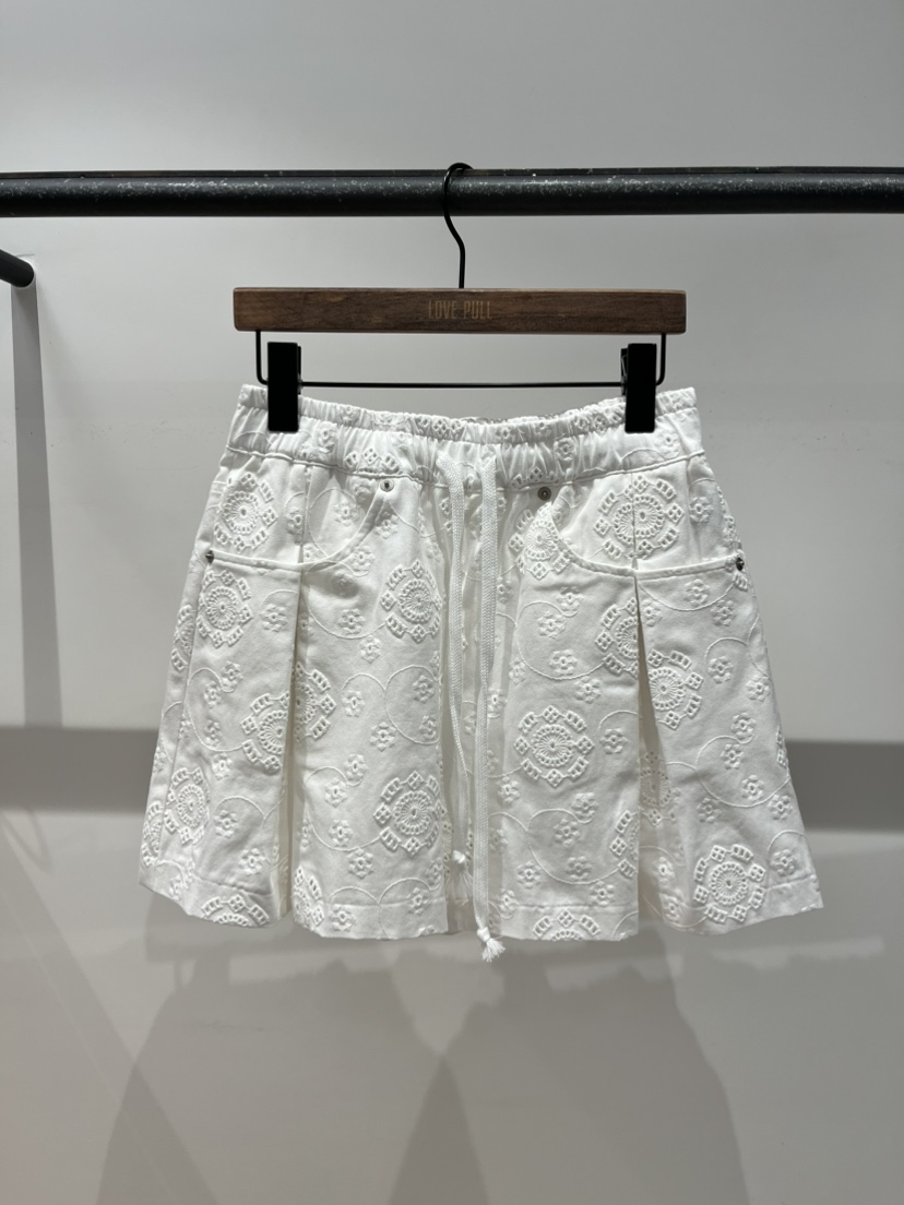 LOVE PULL韓國東大門直郵女士新品推薦26春夏休閑短褲褶裥LOVE PULL短褲圖色1