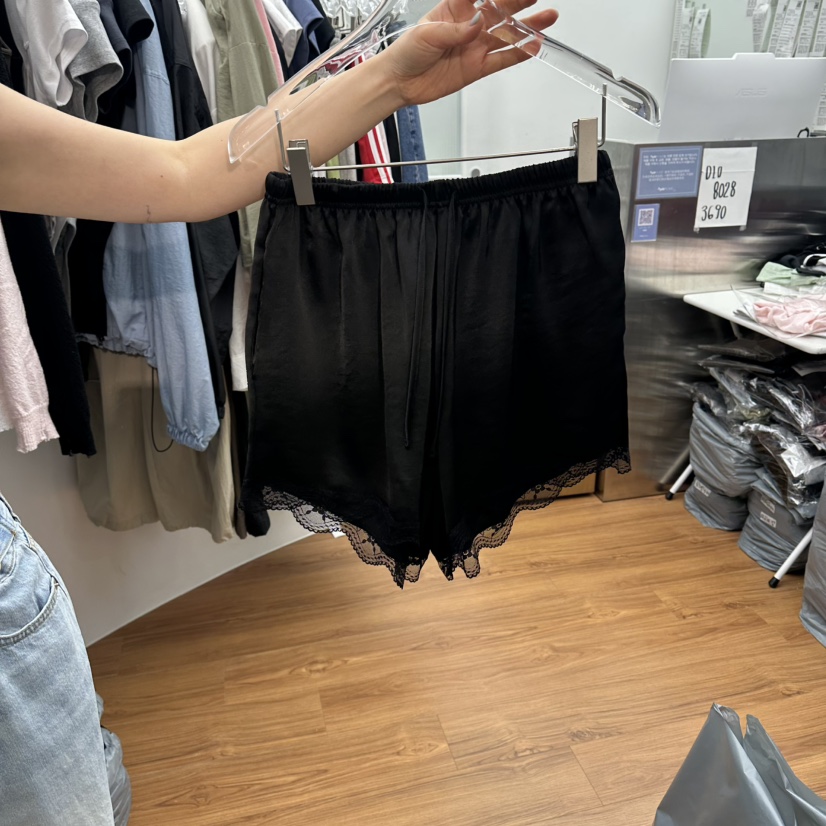 GABIZON韓國直郵女士新品熱賣26夏季人氣休閑短褲蕾絲緞面GABIZON短褲圖色2