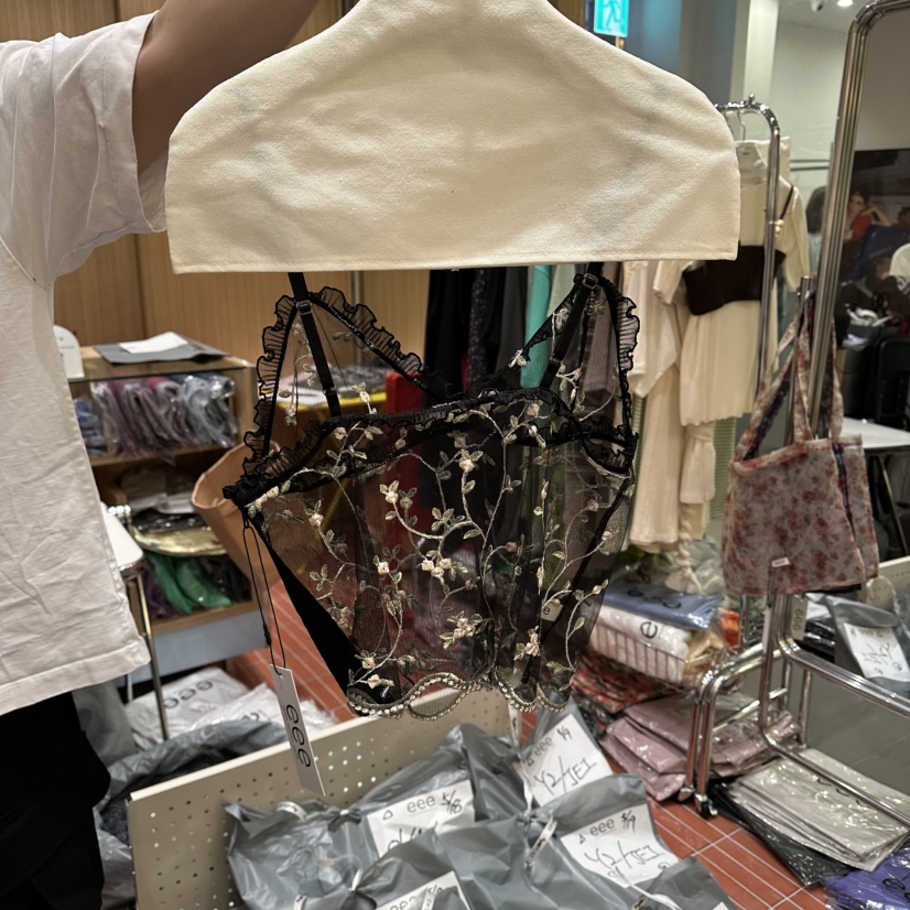 EEE韓國東大門代購女裝新品休閑推薦職業26夏季吊帶背心蕾絲EEE吊帶/背心