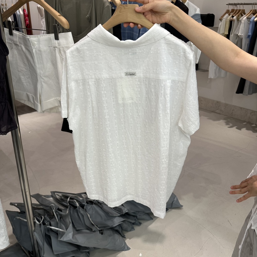 ANDMORE BUTTON韓國代購女裝新品推薦職業休閑襯衫蕾絲衫ANDMORE BUTTON襯衫/蕾絲衫