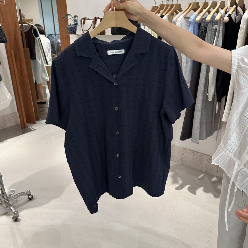 ANDMORE BUTTON韓國代購女裝新品推薦職業休閑襯衫蕾絲衫ANDMORE BUTTON襯衫/蕾絲衫圖色2