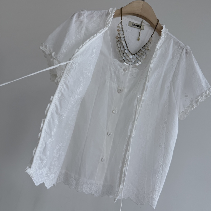 JENNY 1976東大門實拍韓國女士新品休閑襯衫蕾絲衫不含項鏈JENNY 1976襯衫/蕾絲衫