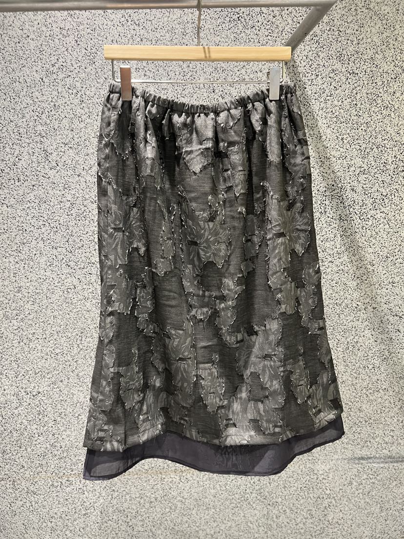 ADDICTED韓國東大門直郵女裝新品26夏季推薦熱賣長裙提花ADDICTED長裙圖色2