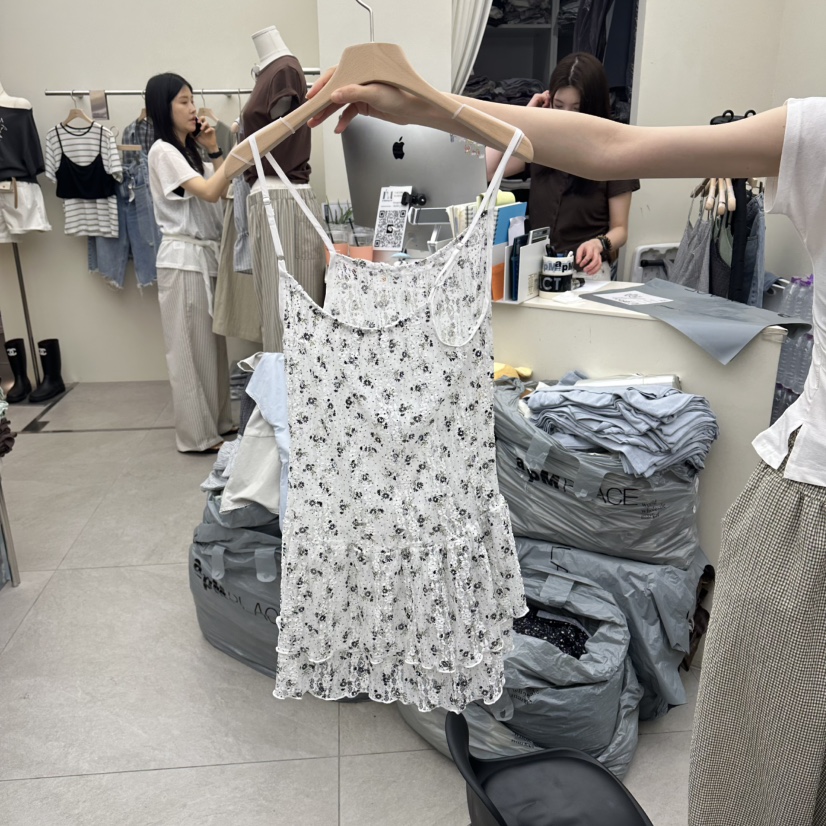 I MFACT韓國直郵女士新品時尚推薦職業熱賣26春夏連衣裙蕾絲I MFACT連衣裙