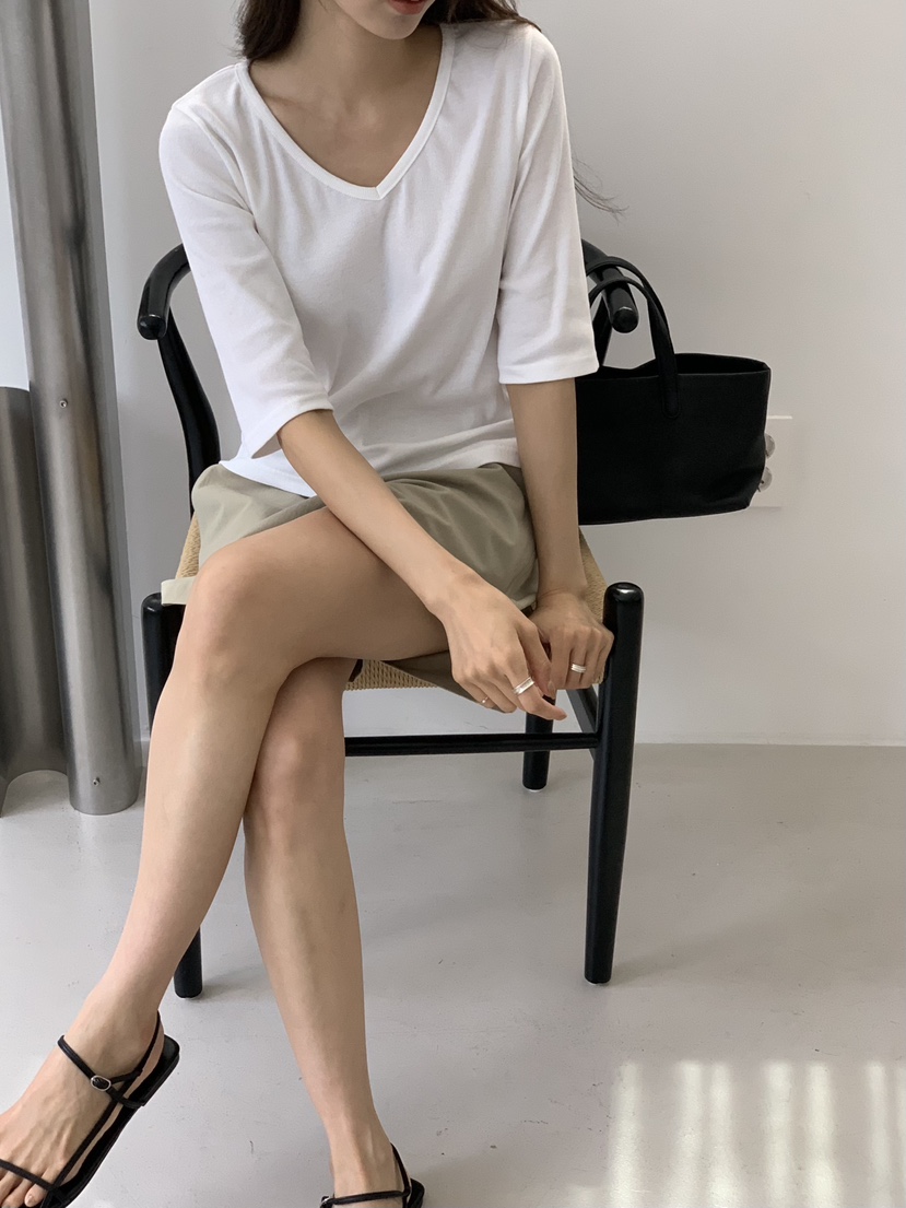NOTICE韓國代購女裝新款時尚休閑26春夏推薦熱賣職業T恤V領NOTICET恤