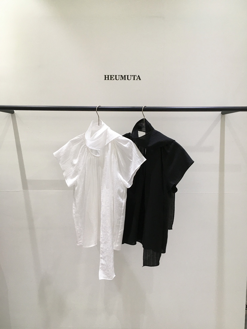 HEUMUTA韓國直郵女裝新品推薦時尚人氣襯衫蕾絲衫褶皺圍巾HEUMUTA襯衫/蕾絲衫