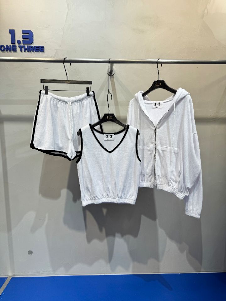 1.3韓國直郵女裝新款26夏季時尚人氣熱賣休閑套裝三件套1.3套裝圖色2