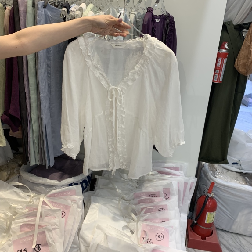 RIVEROOM韓國直郵女士新品人氣休閑26春夏襯衫蕾絲衫不含內搭RIVEROOM襯衫/蕾絲衫圖色1