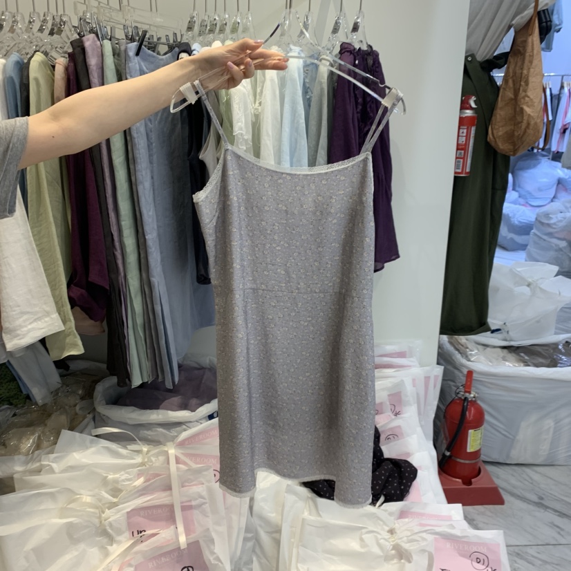 RIVEROOM韓國直郵女士新品推薦熱賣休閑時尚職業26夏季連衣裙RIVEROOM連衣裙圖色1