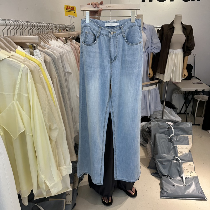 FLORAL韓國代購女裝新品職業26夏季推薦時尚熱賣26春夏牛仔褲FLORAL牛仔褲圖色1
