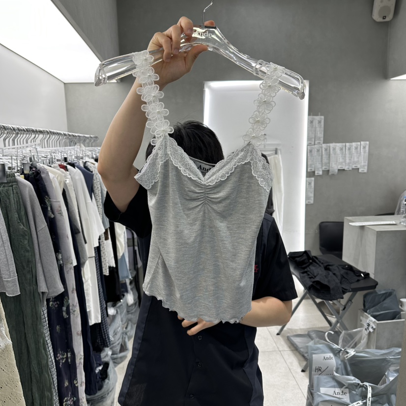 ANDE韓國代購女士新款26春夏推薦26夏季熱賣吊帶背心蕾絲Ande吊帶/背心圖色2