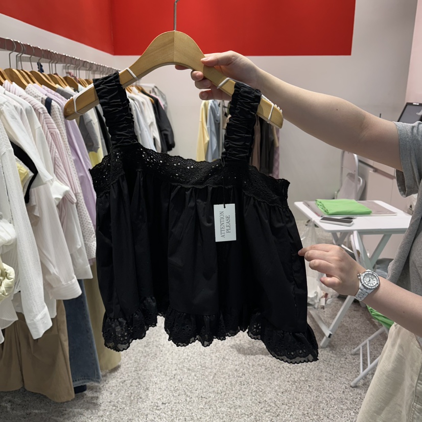 ATPZ韓國直郵女裝新款休閑時尚26春夏人氣職業吊帶背心蕾絲ATTENTION PLEAES吊帶/背心圖色2