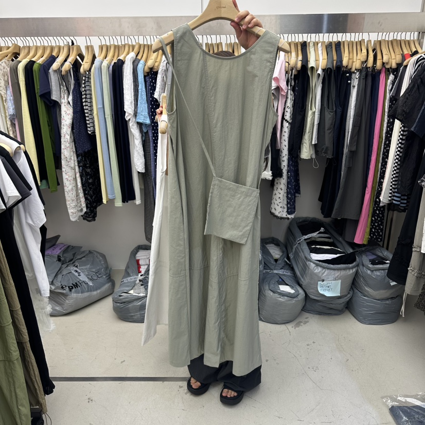 SPECIAL東大門實拍韓國女裝新品26春夏連衣裙不含小包迷你包SPECIAL連衣裙圖色2