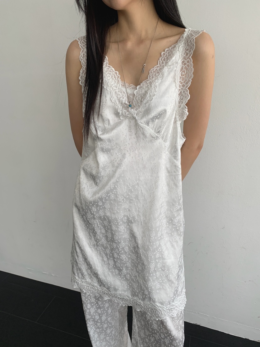 JKICHI韓國直郵實拍女裝新款26春夏熱賣推薦時尚連衣裙蕾絲JKICHI連衣裙圖色2