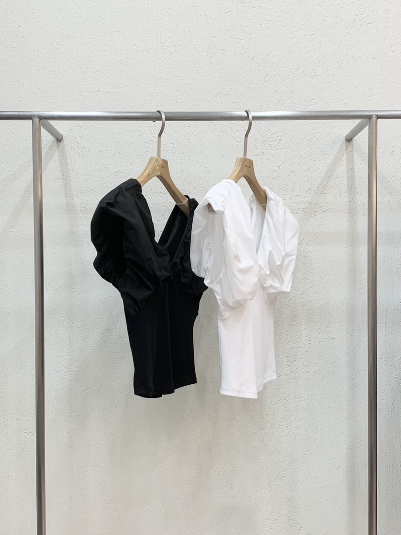 LIGHT AND SALT韓國直郵女士新品推薦吊帶背心荷葉邊羅紋LIGHT AND SALT吊帶/背心