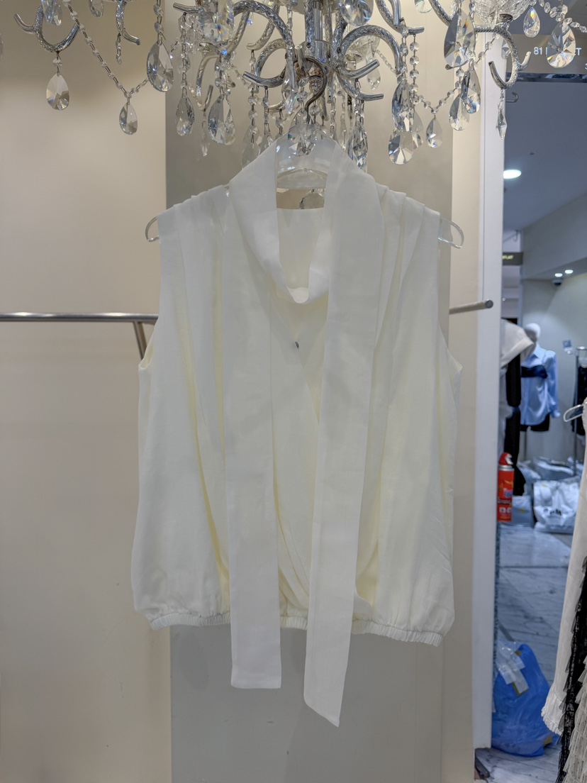 81 MARKET-L東大門實拍韓國女裝新品時尚職業襯衫蕾絲衫81 MARKET-L襯衫/蕾絲衫圖色1