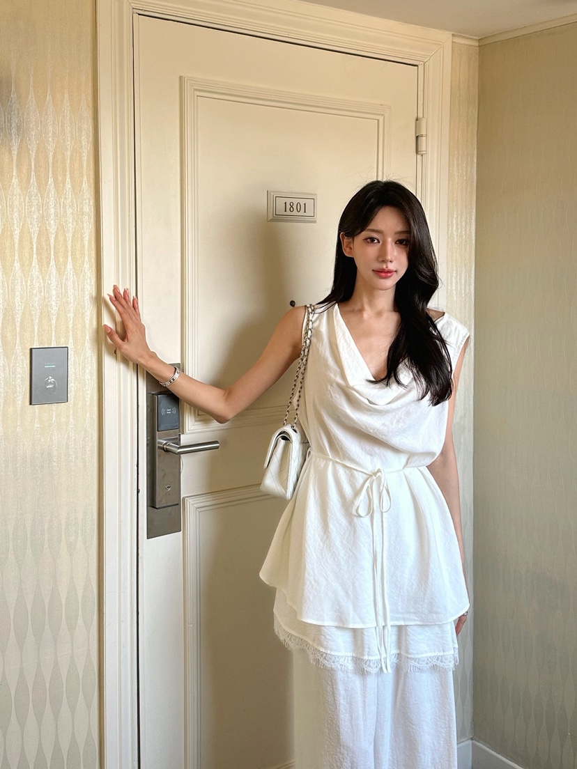 81 MARKET-L韓國直郵實拍女士新品時尚熱賣人氣休閑套裝81 MARKET-L套裝