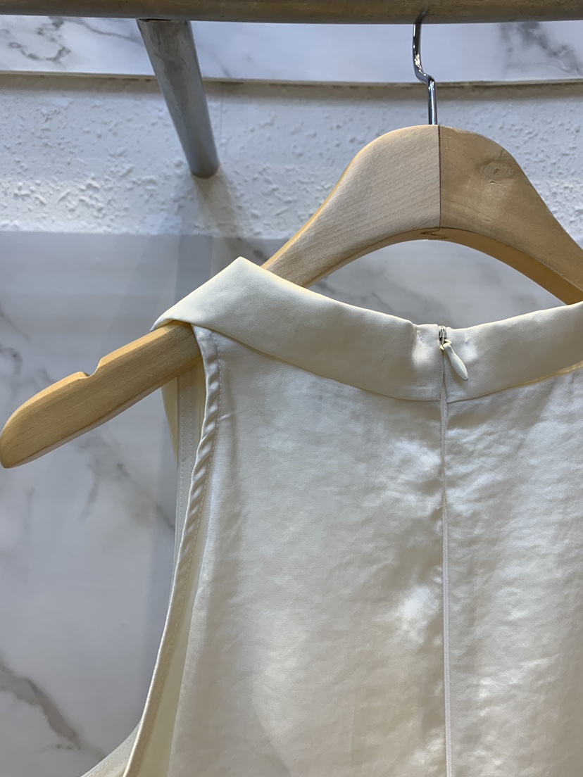 OLIVE TrEE韓國直郵實拍女士新品人氣休閑26夏季吊帶背心OLIVE TrEE吊帶/背心