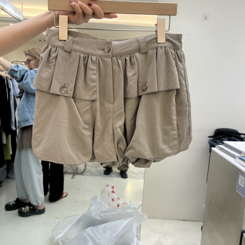 FLAUNT韓國東大門直郵女裝新款人氣熱賣休閑時尚短褲口袋FLAUNT短褲圖色1