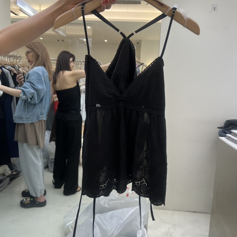 FLAUNT韓國代購女裝新品人氣時尚26春夏吊帶背心刺繡蕾絲FLAUNT吊帶/背心圖色2