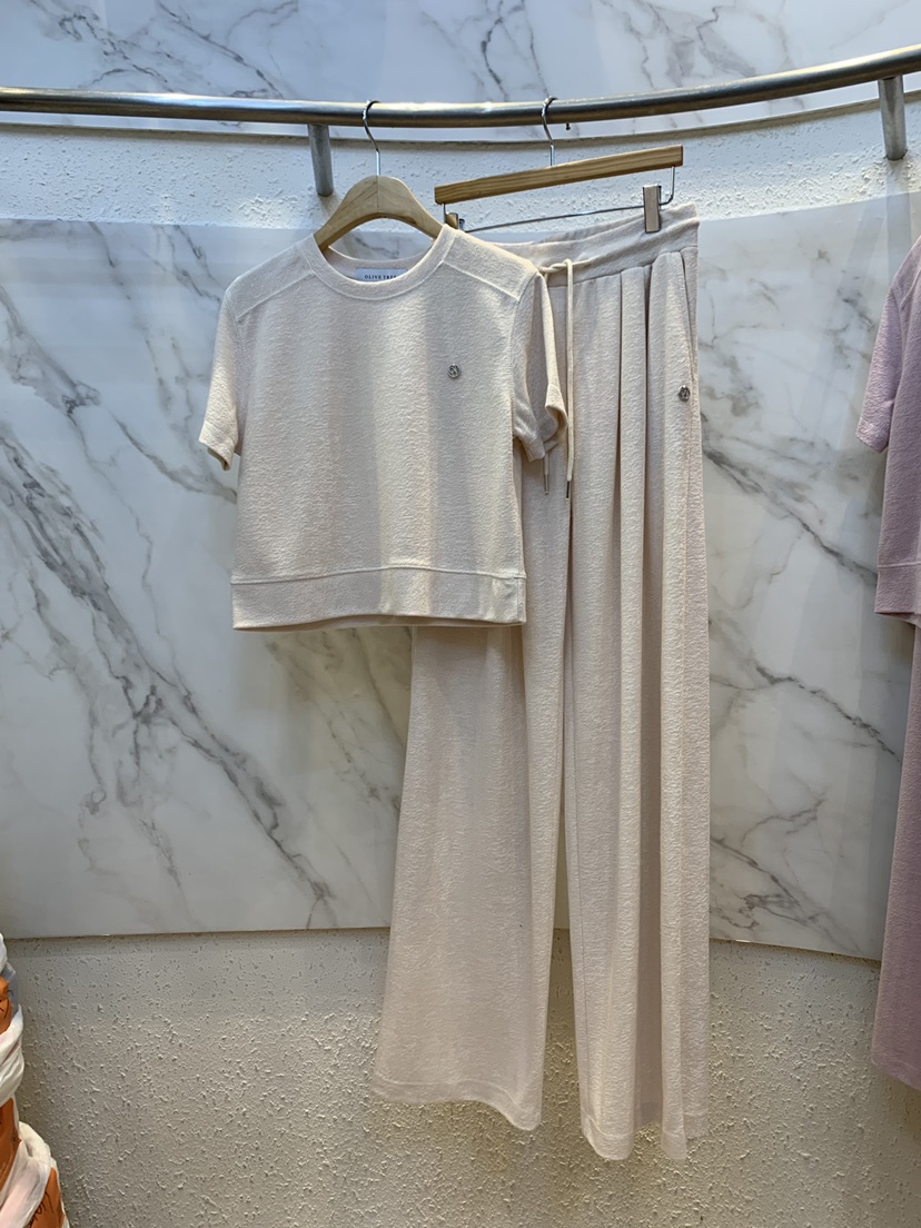 OLIVE TrEE韓國直郵女裝新品26春夏推薦人氣時尚26夏季套裝OLIVE TrEE套裝圖色2