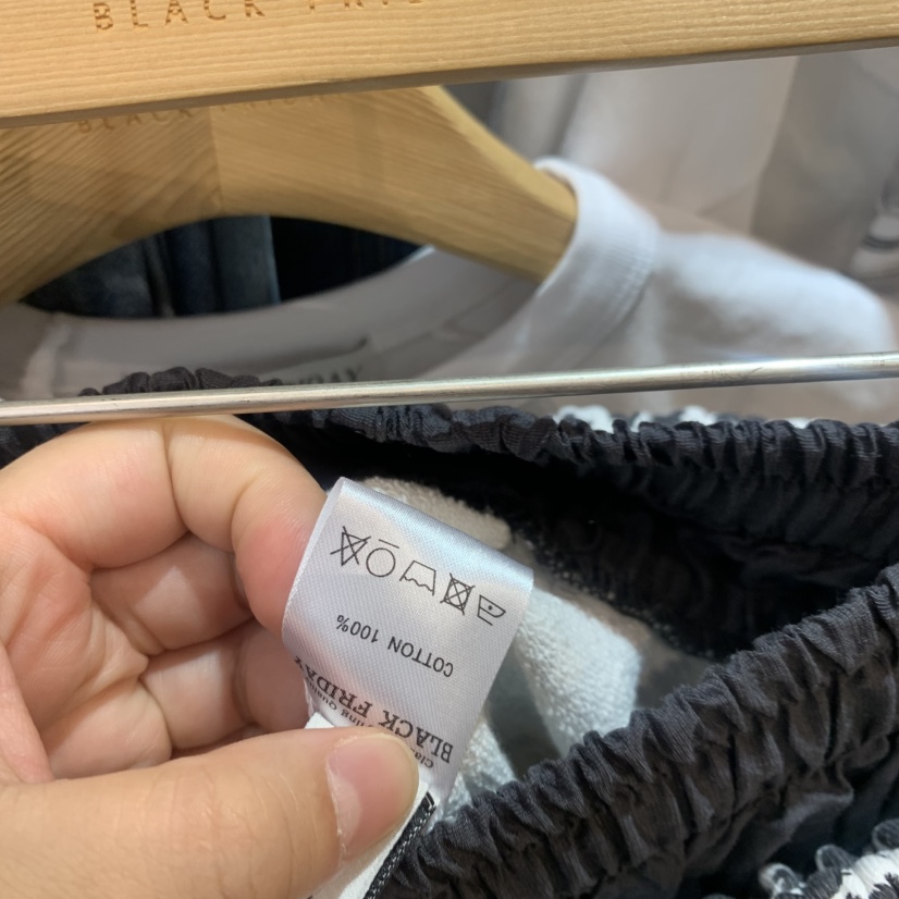 BLACKFRIDAY韓國東大門代購女裝新品時尚26夏季人氣職業短褲BLACK FRIDAY短褲